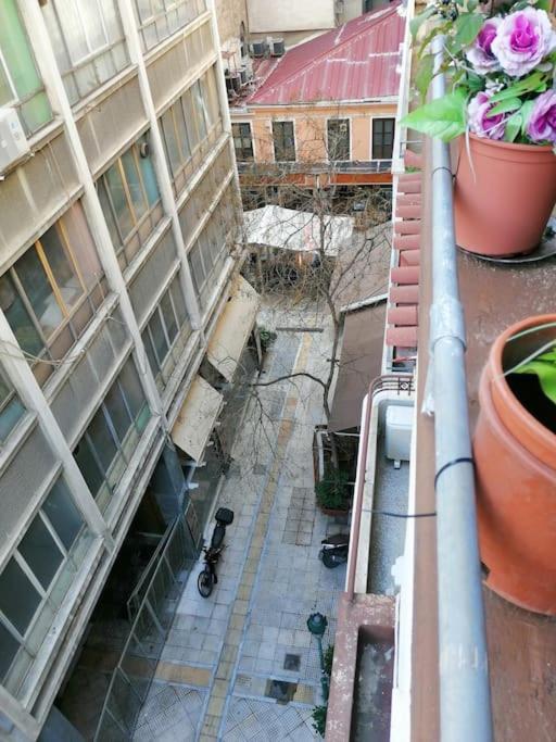 Downtown Quiet Apartment On A Pedestrian Street Атина Екстериор снимка